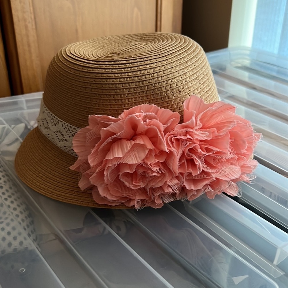 Brand New - Straw Hat with Flower and Ribbon